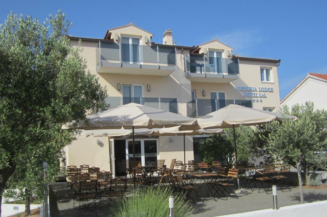 Viktoria Lodge Bed And Breakfast โวดีเซ ภายนอก รูปภาพ